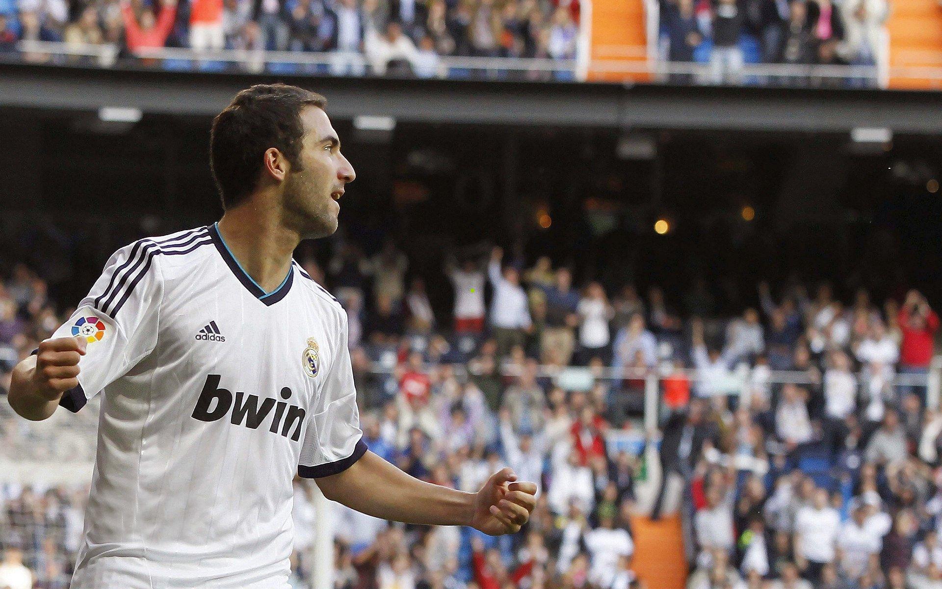 亚泰备战不懈怠，蒋哲分享训练心得，间歇期大家练瘦了、晒黑了